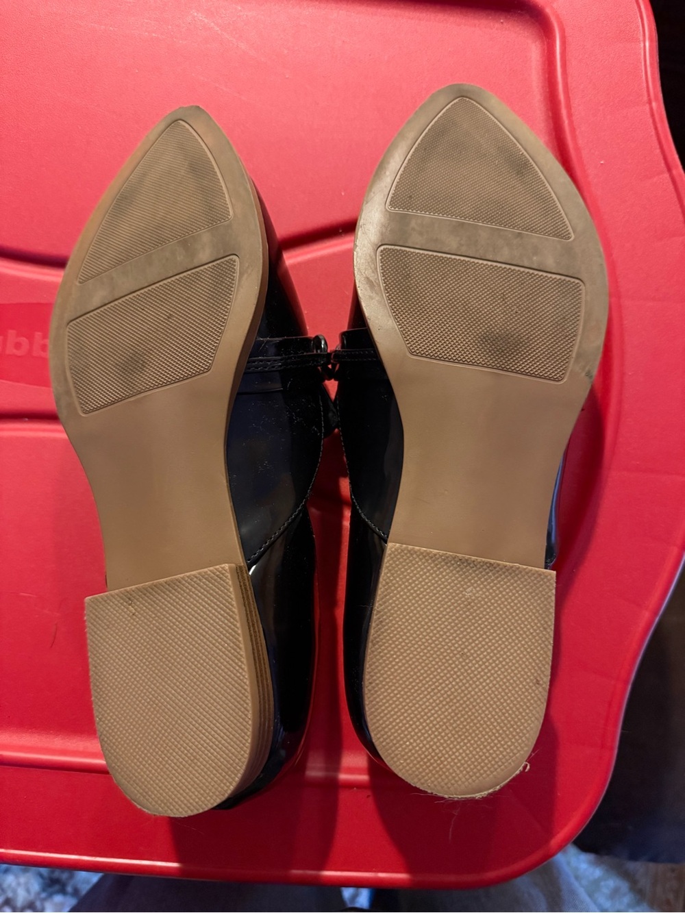 Lauren Conrad Black Patent Chain-Accent Loafers with memory foam - Picture 2 of 4